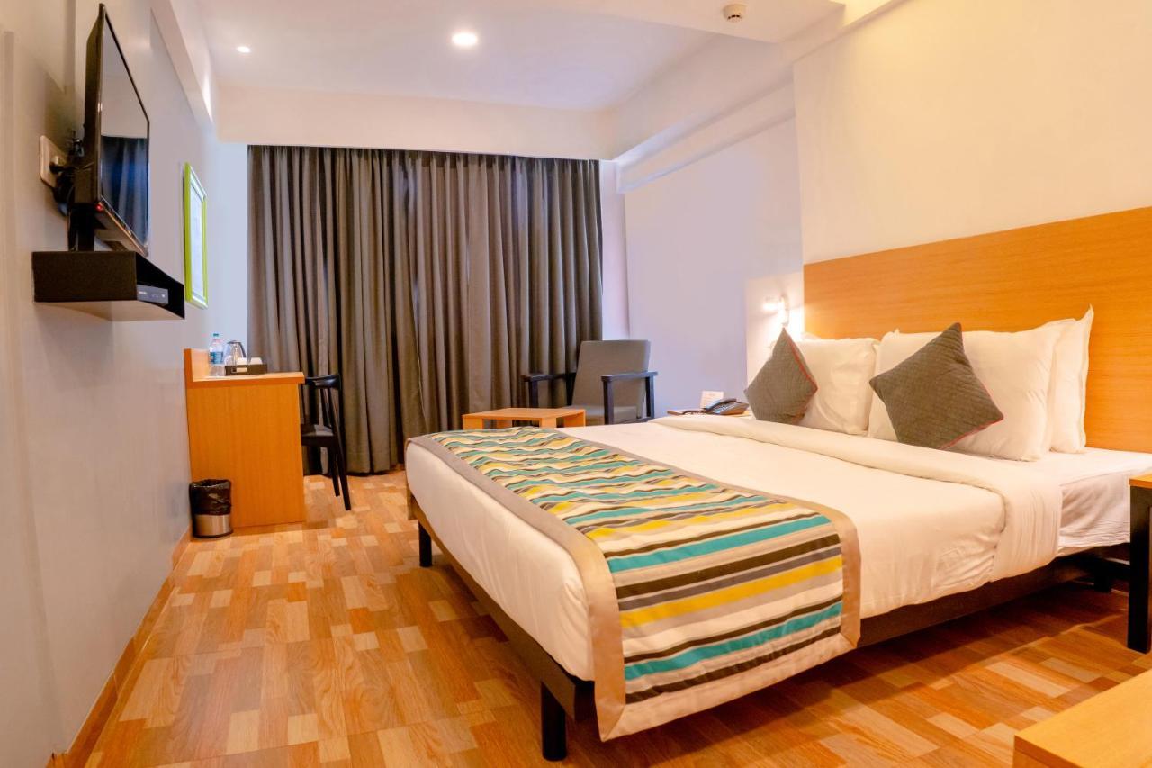 Hotel Tgi Ameya Grand Panaji Zewnętrze zdjęcie
