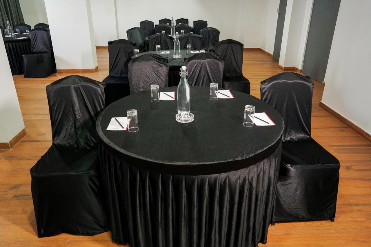 Hotel Tgi Ameya Grand Panaji Zewnętrze zdjęcie