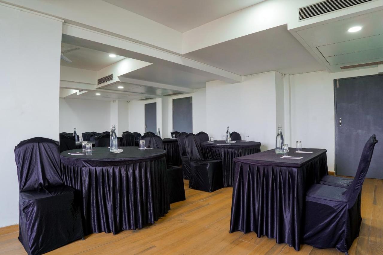 Hotel Tgi Ameya Grand Panaji Zewnętrze zdjęcie